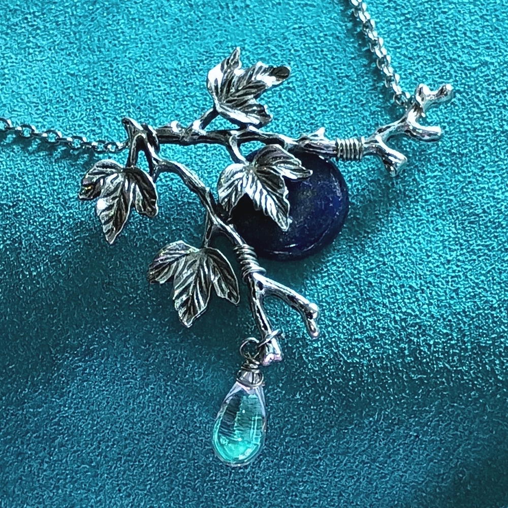 Dark Night Sodalite Silhouette Necklace - Picture 1 of 10